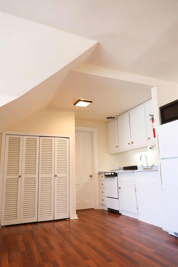 Building Photo - 42 N Prospect St