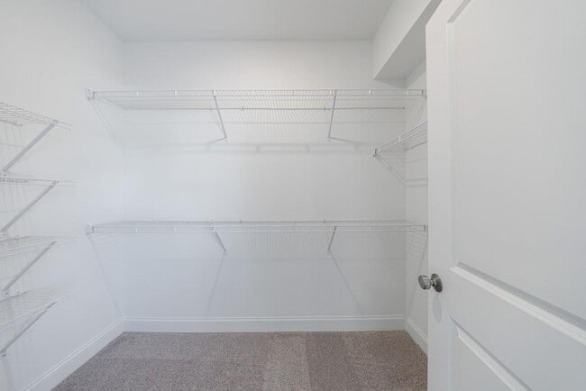 Building Photo - 510 Healy Dr