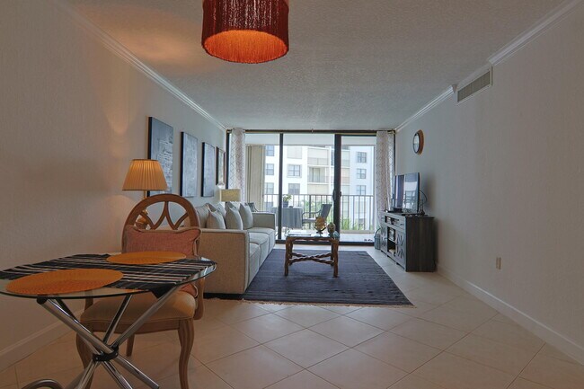 Building Photo - 3545 S Ocean Blvd