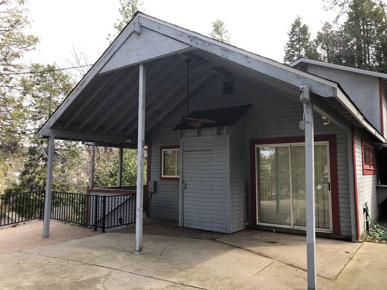 Covered patio - 425 Maryland Dr