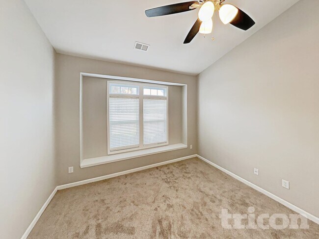 Building Photo - 401 Tortoise Ln