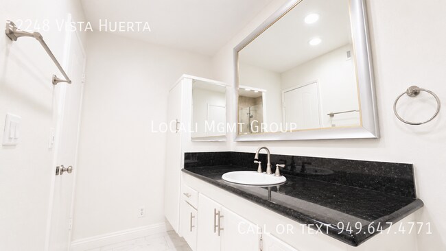 Building Photo - 2248 Vista Huerta