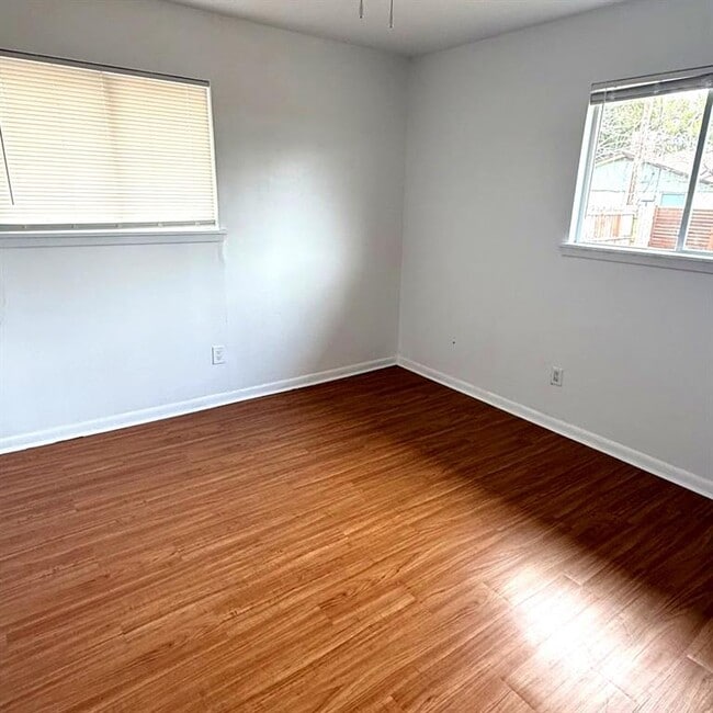 Building Photo - 2715 St Edwards Cir