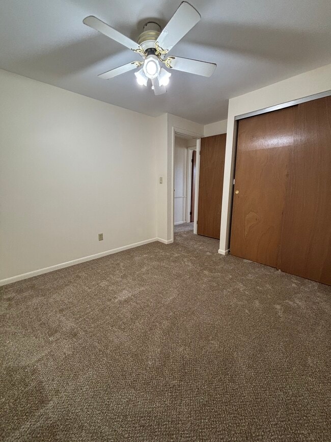 Building Photo - 267 Porter Dr