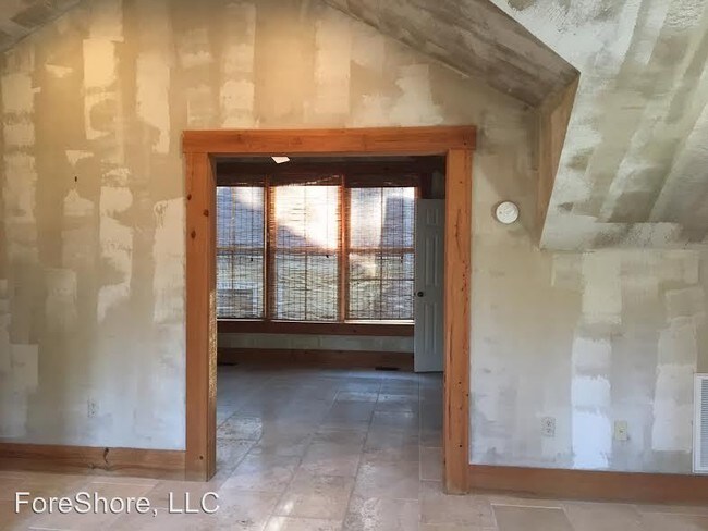Building Photo - 1 br, 1 bath House - 74 Rose Dhu Creek
