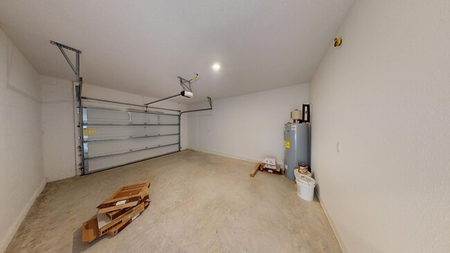 Building Photo - 3 BR 2.5 BA Brand New Townhome- TROUT RIVE...