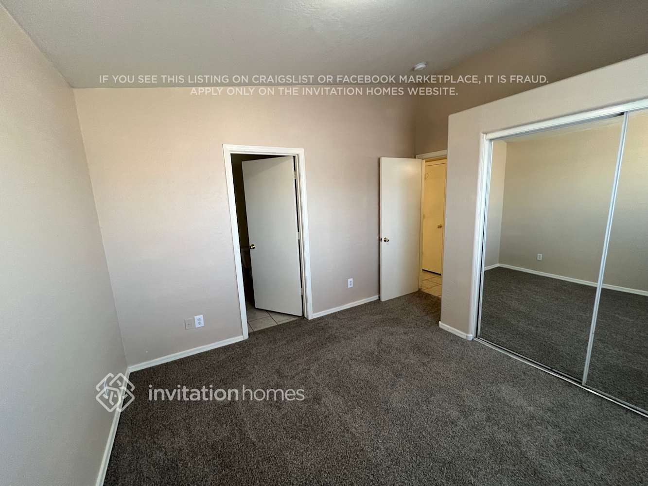 Building Photo - 5703 N 67th Dr