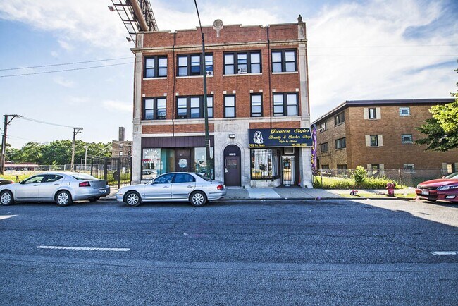 Building Photo - 7929 S State