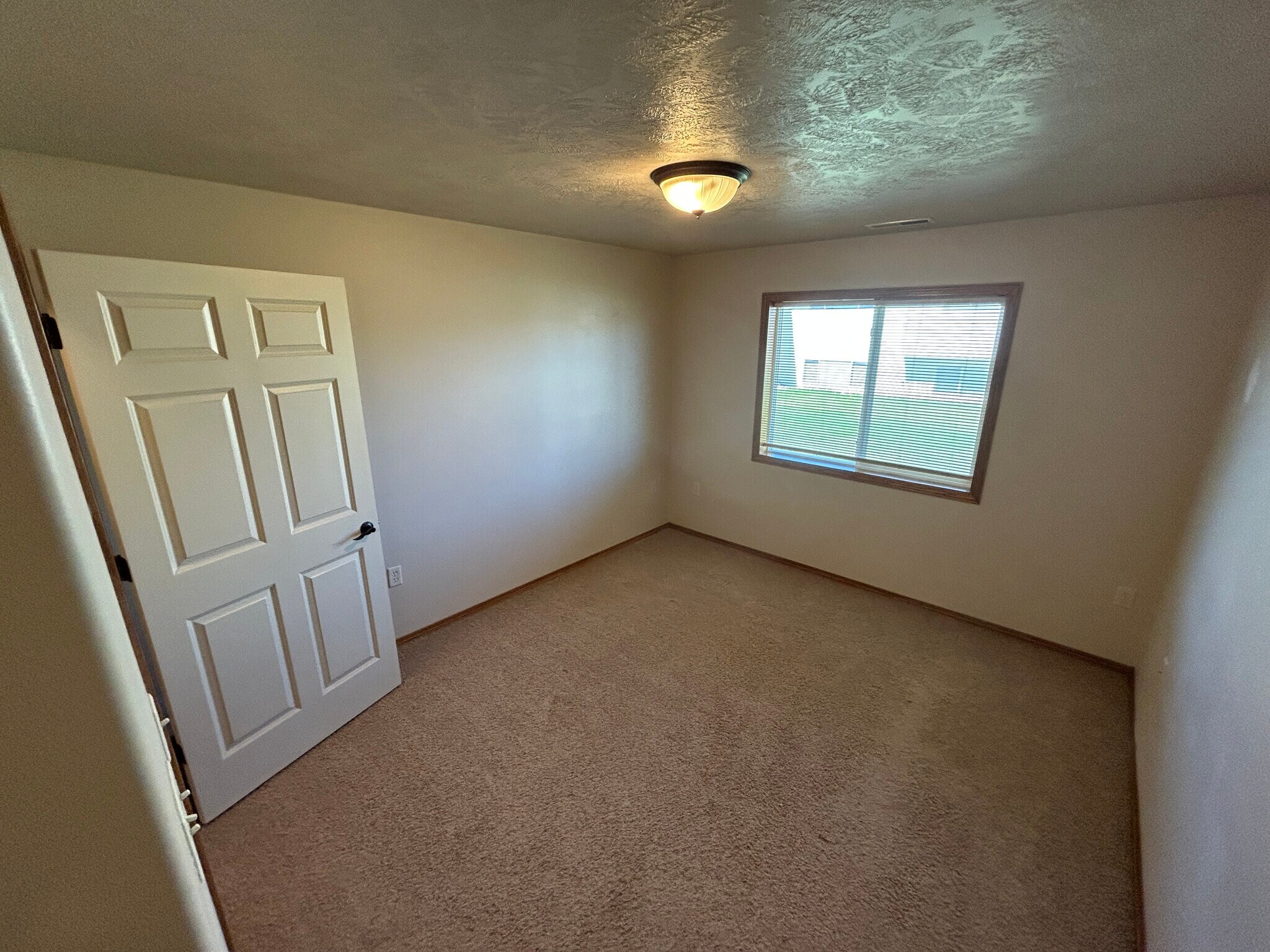 Building Photo - 3808 W 93rd St