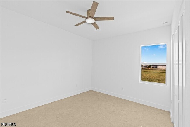 Building Photo - 821 NW 37th Pl