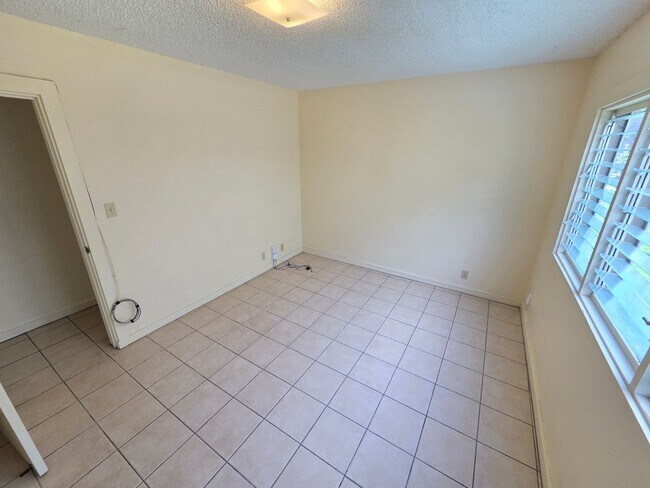 Building Photo - 425 Kawailoa Rd