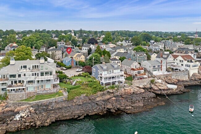 Building Photo - 1 Goodwins Ct