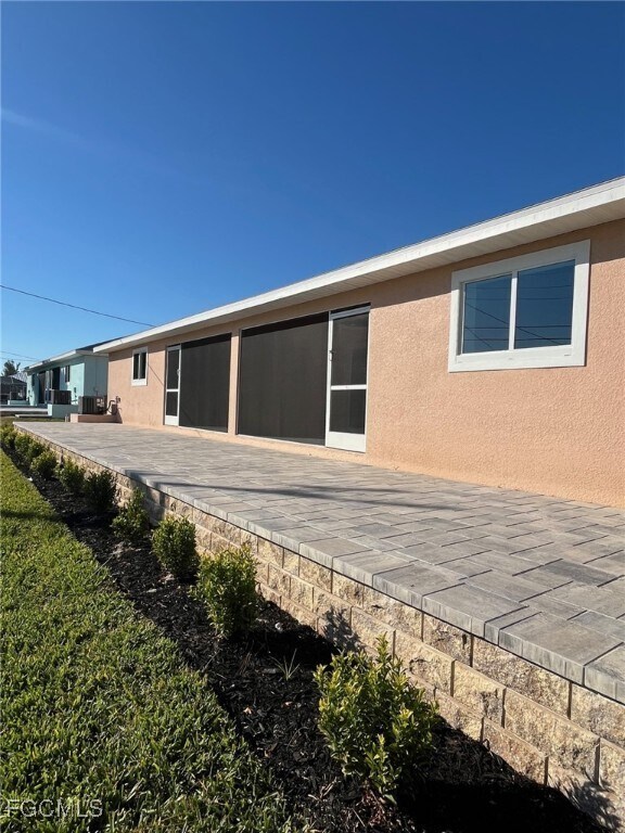 Building Photo - 5635 Genesee Pkwy