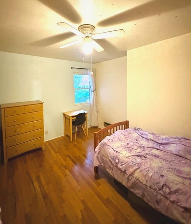 Building Photo - Charming Brick Duplex in Quiet Boise Neigh...