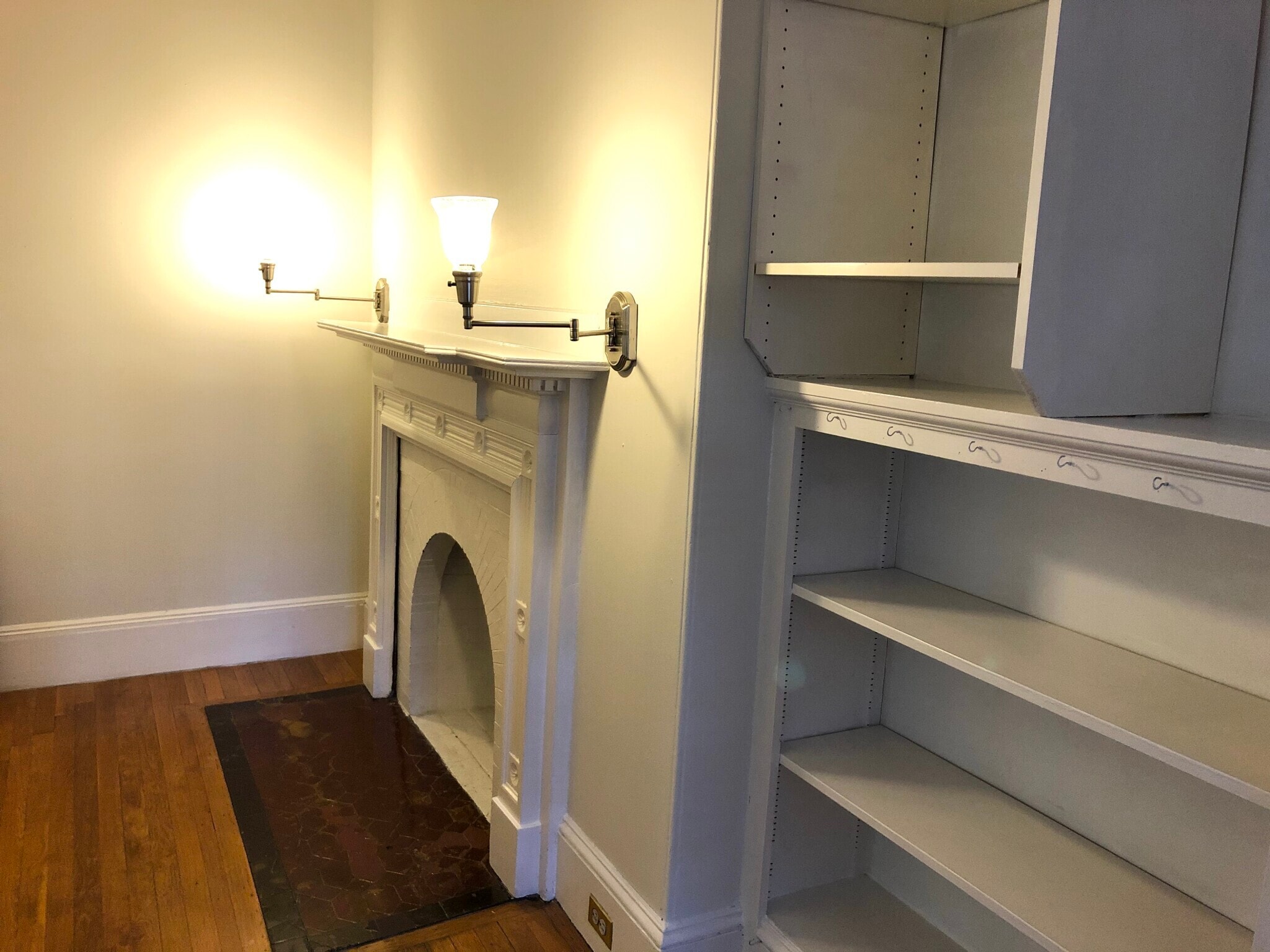 Building Photo - 12 Fairfield St