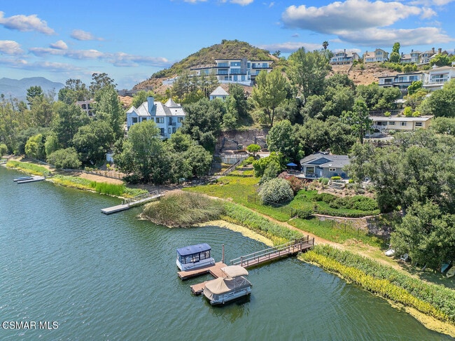 Building Photo - 498 Lake Sherwood Dr