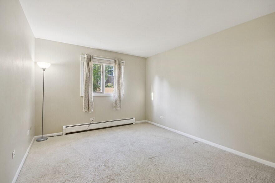 Building Photo - 505 N Kenilworth Ave