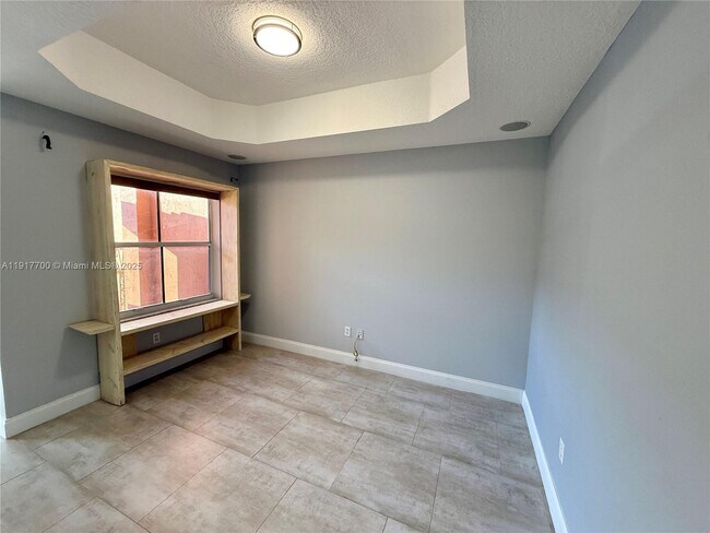 Building Photo - 4922 Tradewinds Ter