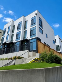 Building Photo - 3831 23rd Ave W