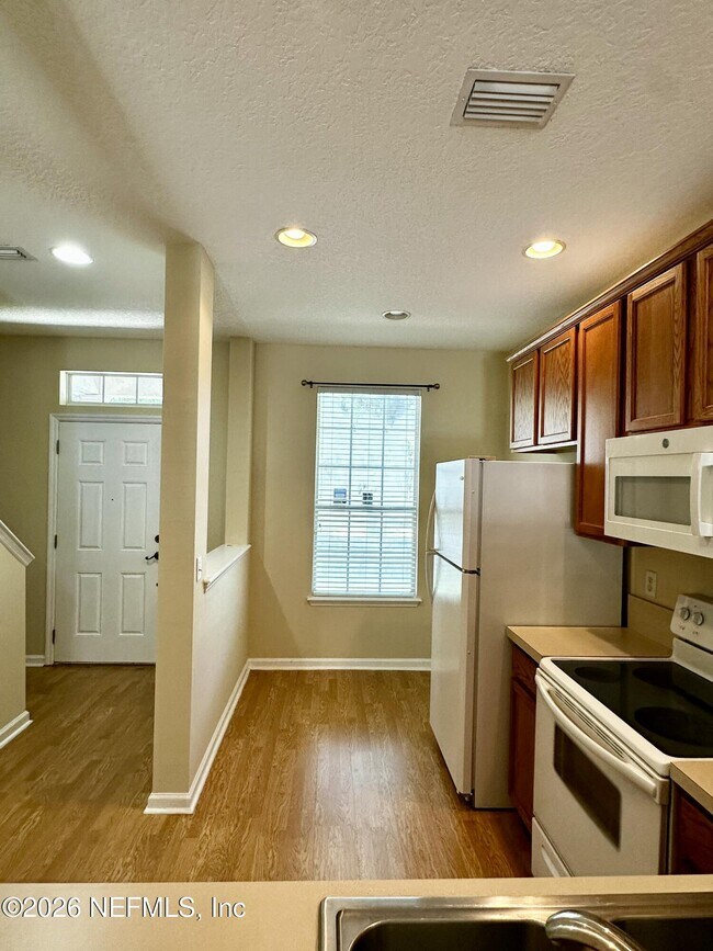 Building Photo - 1496 Fieldview Dr