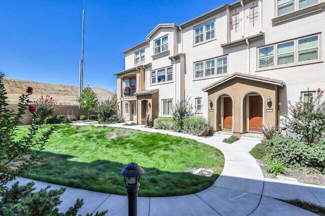 Building Photo - 267 Montalcino Cir