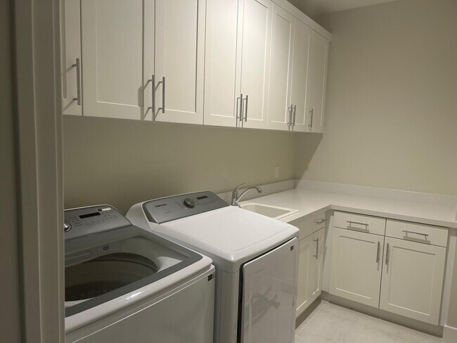 Building Photo - 43275 Passagio Lago Way