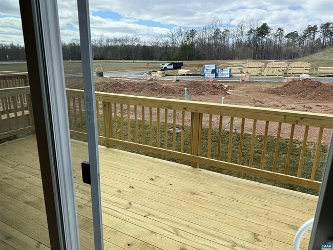 Building Photo - 99 Oldfield Dr