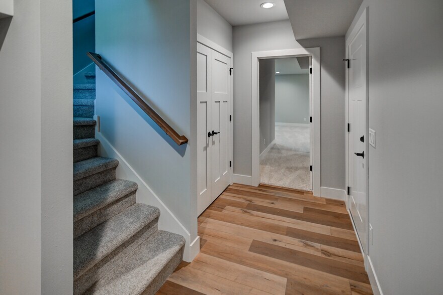 Building Photo - 4795 Lacy Rd