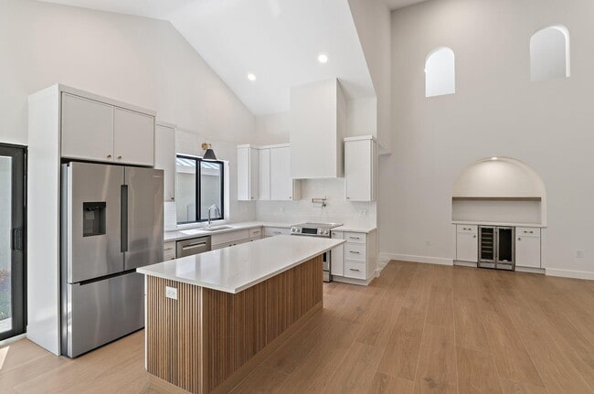 Building Photo - 139 Sand Pine Dr