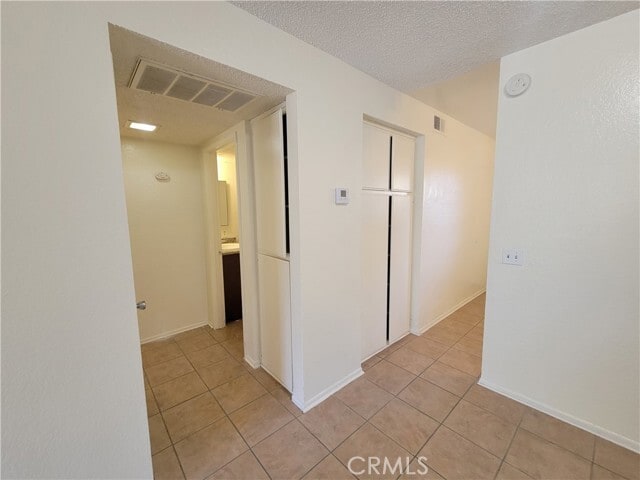 Building Photo - 1129 Oxford Dr