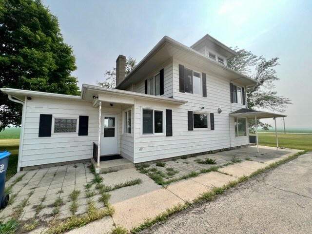 Building Photo - 28928 Glidden Rd