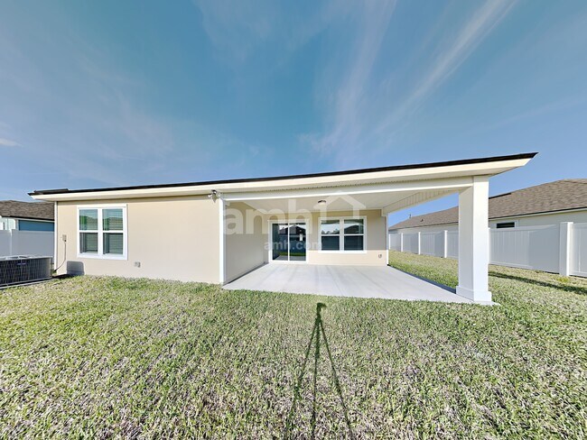 Building Photo - 95475 Creekville Dr