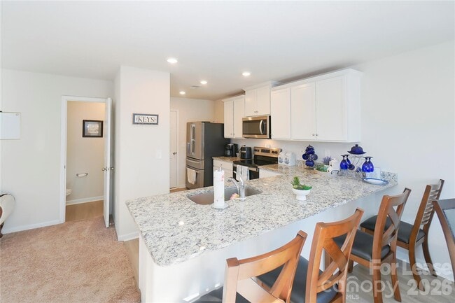 Building Photo - 6008 Lowe Ln