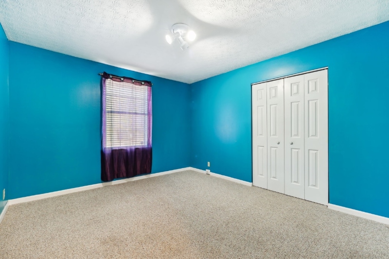 Building Photo - 3304 Oak Trees Ct