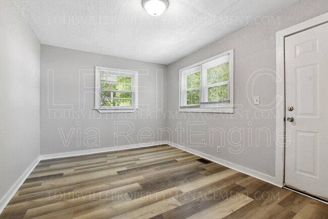 Building Photo - 4217 Grand Ave