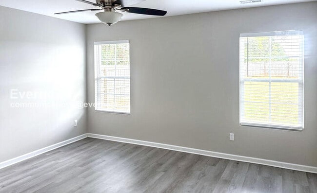 Building Photo - 1226 Mt Lebanon Rd