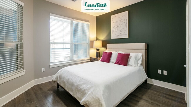 Building Photo - 1620 E Riverside Dr