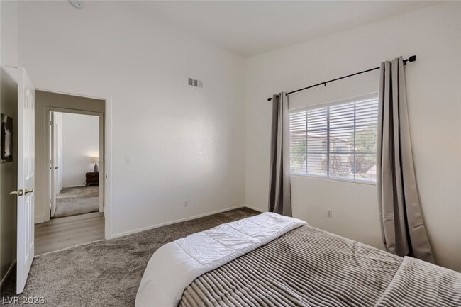 Building Photo - 8301 Boseck Dr