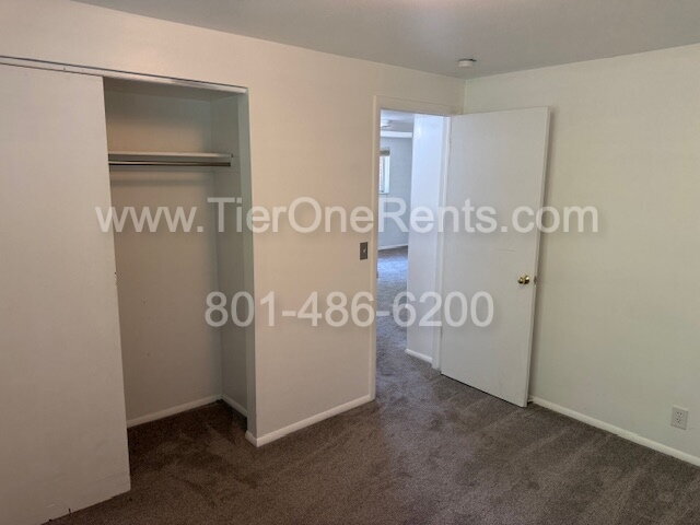 Building Photo - NO DEPOSIT option available for qualified ...