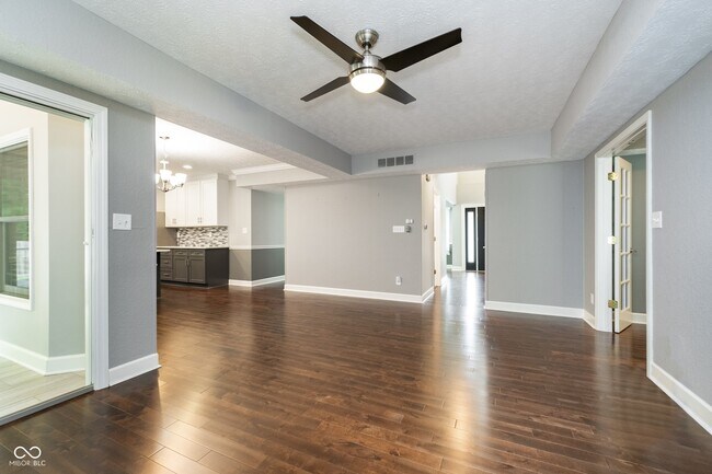 Building Photo - 13738 Roswell Dr
