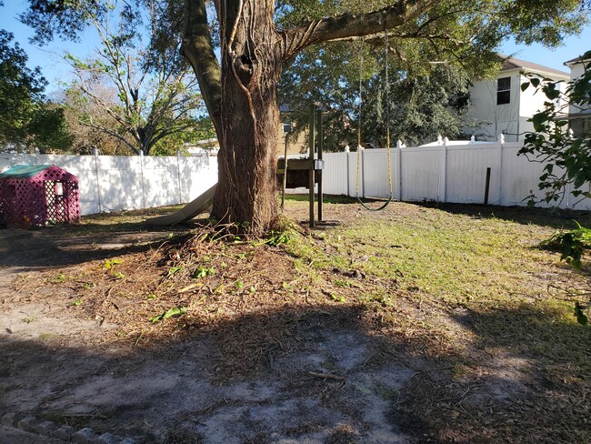 Building Photo - 11928 Atlin Dr