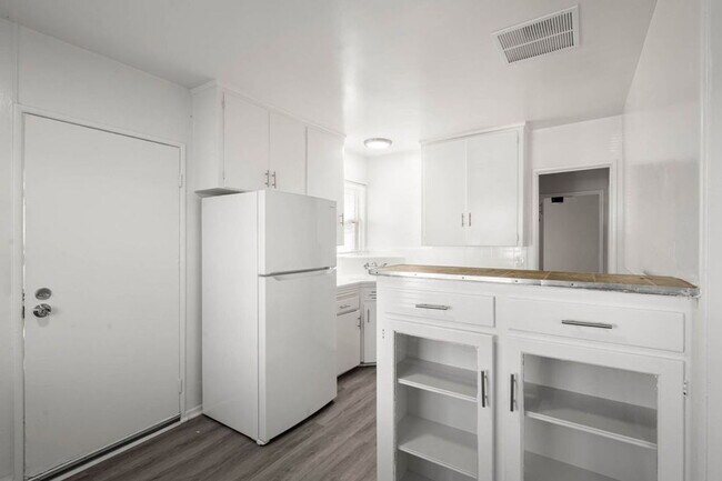 Building Photo - 4114 Palmwood Dr
