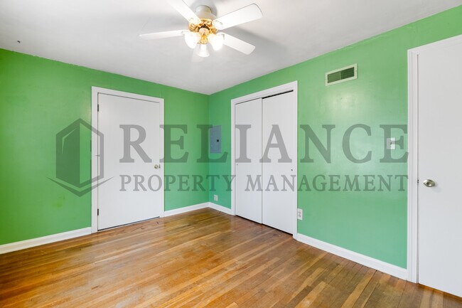 Building Photo - 853 N Terrace Dr