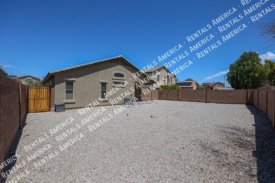 Building Photo - 2047 S 160th Ln