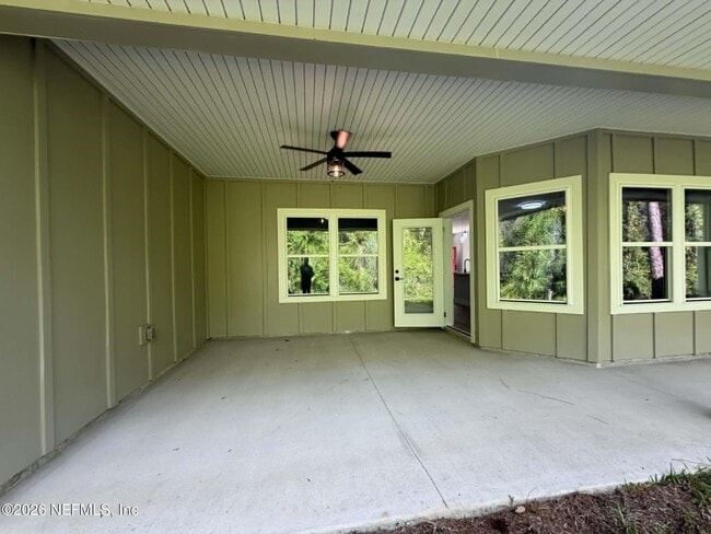 Building Photo - 971 Irma Way