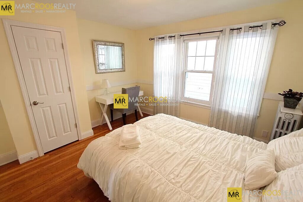 Building Photo - 62 Litchfield St
