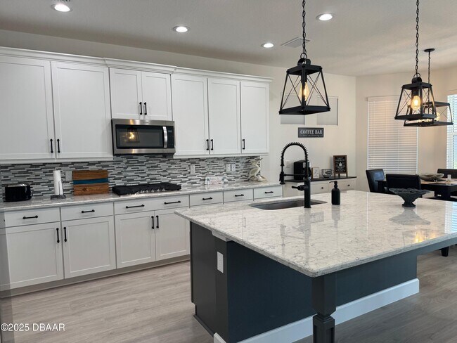 Building Photo - 772 Margaritaville Ave