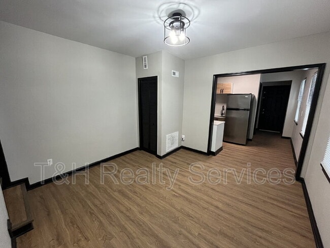 Building Photo - 1409 S Alabama St