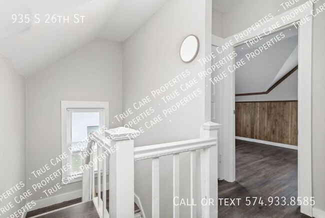Building Photo - 935 S 26th St