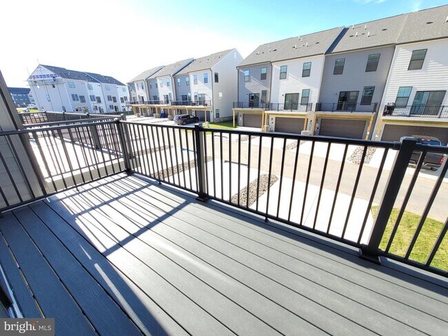 Building Photo - 762 Union St